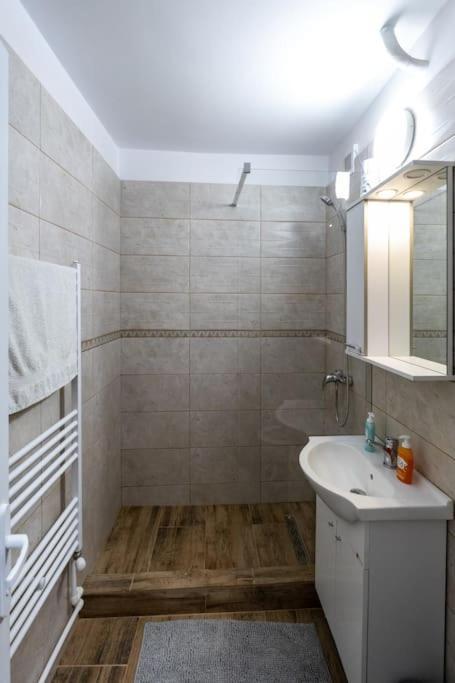 Luxury Radox Apartment Park 1 Bz Бузэу Экстерьер фото
